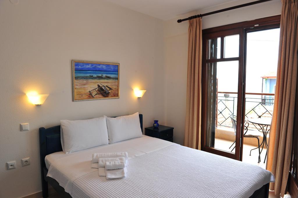 Apartamento Pansion Evi Ammoulianí Habitación foto