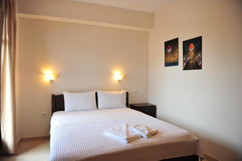 Apartamento Pansion Evi Ammoulianí Habitación foto