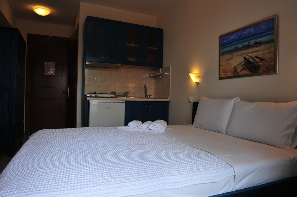 Apartamento Pansion Evi Ammoulianí Habitación foto