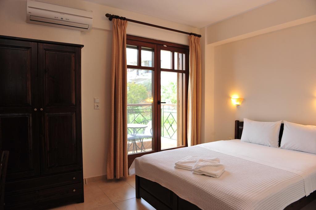 Apartamento Pansion Evi Ammoulianí Habitación foto